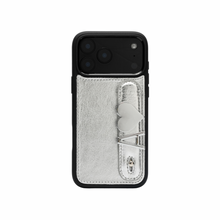 Görseli Galeri görüntüleyiciye yükleyin, UMBI GLAM. Kişiselleştirilebilir Deri iPhone Kılıfı - Silver/Silver