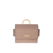 Upload image to Gallery viewer, YOUZ. Kişiselleştirilebilir Deri AirPods Kılıfı BEJ