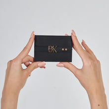 Upload image to Gallery viewer, YOUZ. Kişiselleştirilebilir Deri Kartlık Siyah