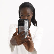 Upload image to Gallery viewer, UMBI GLAM. Kişiselleştirilebilir Deri iPhone Kılıfı - Silver/Silver
